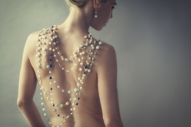Perlové náhrdelníky